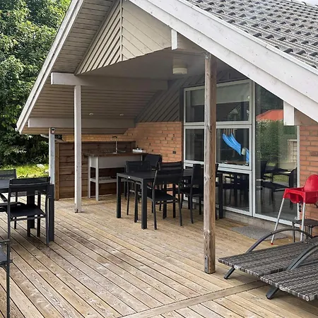 4 Star In Juelsminde Hébergement de vacances